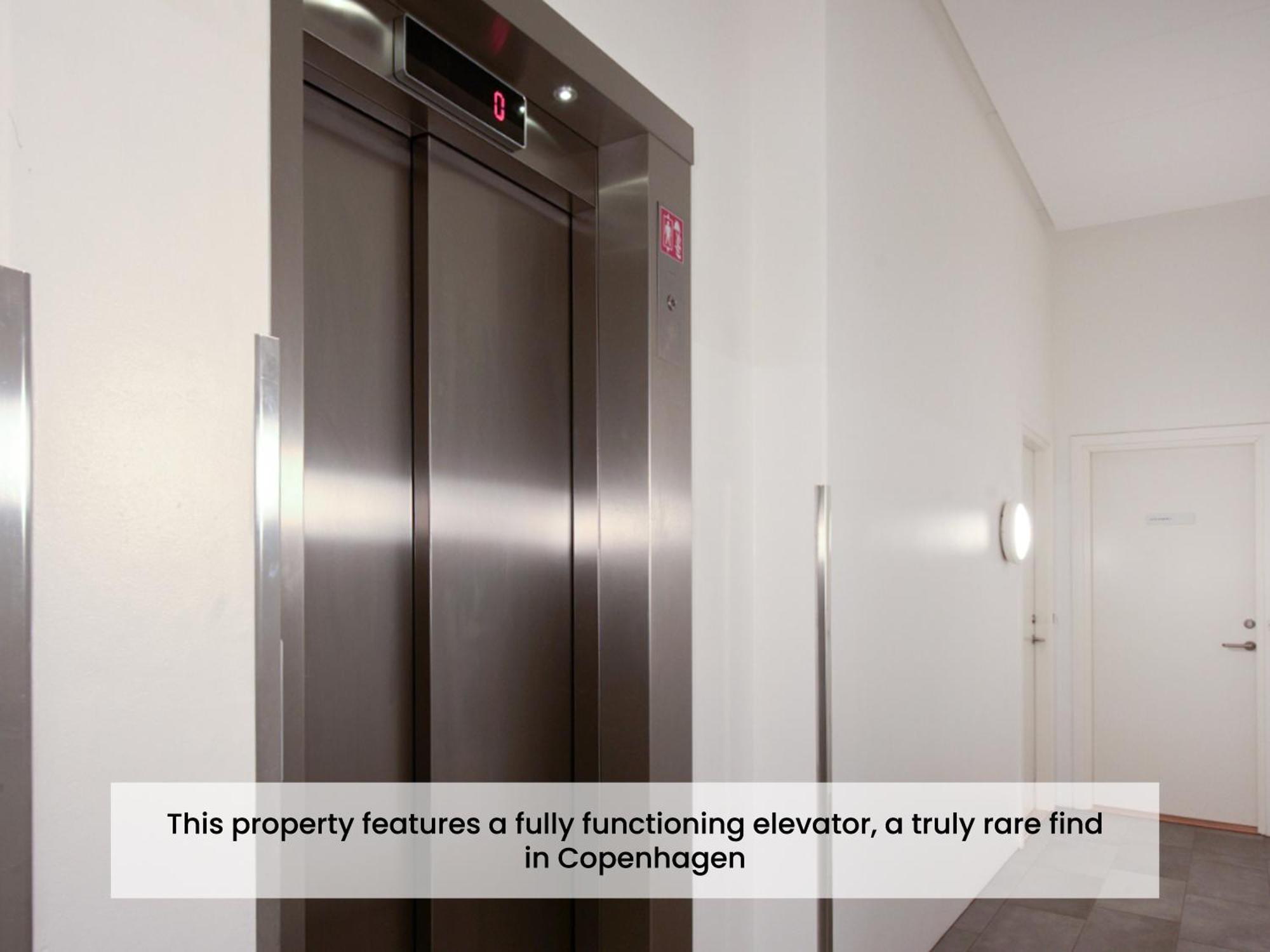Appartement Sanders Arena - Chic Three-bedroom Close To Metro Station *
