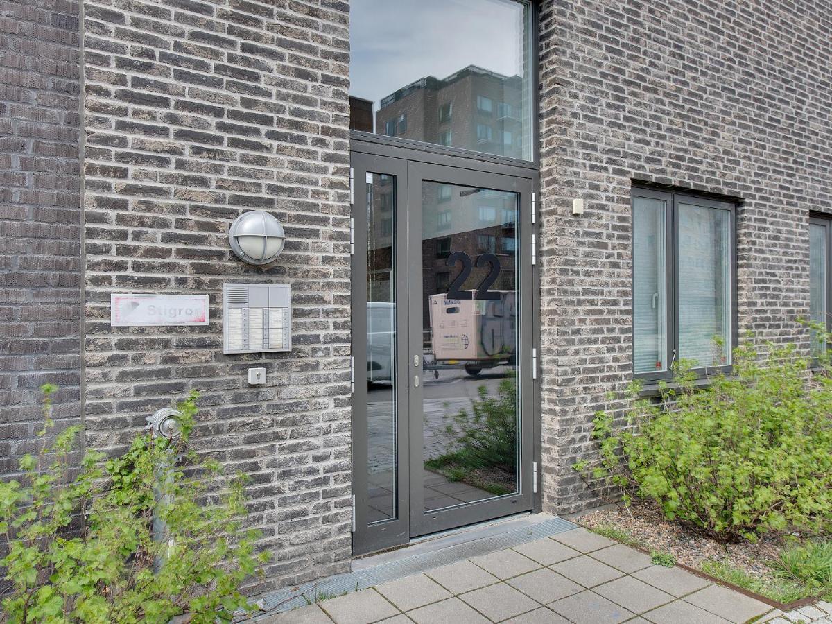 Sanders Arena - Chic Three-bedroom Close To Metro Station Apartment Kopenhagen